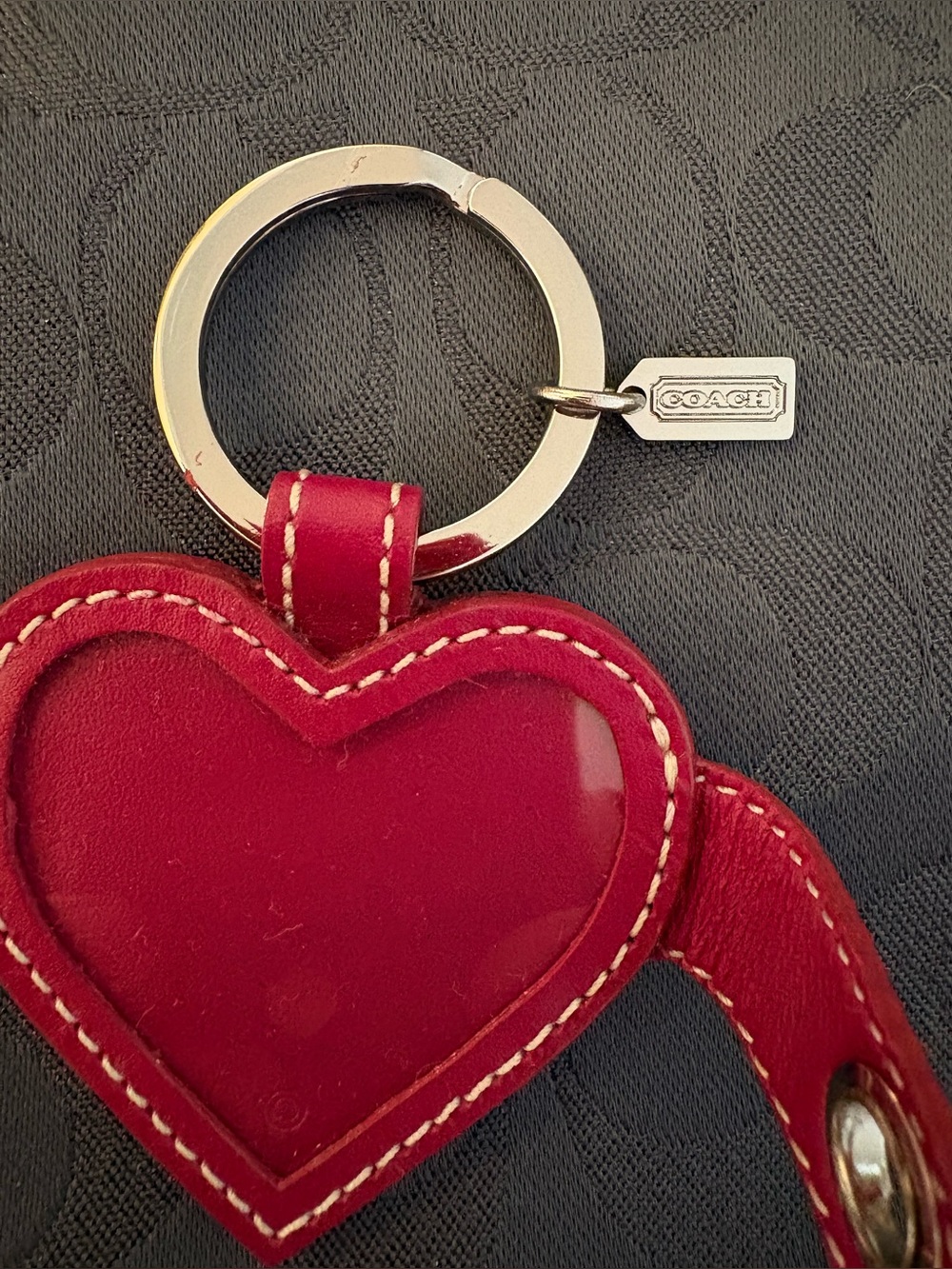 Coach Patent Leather Red Photo Frame Heart Keychain with Lock - Picture 4 of 5